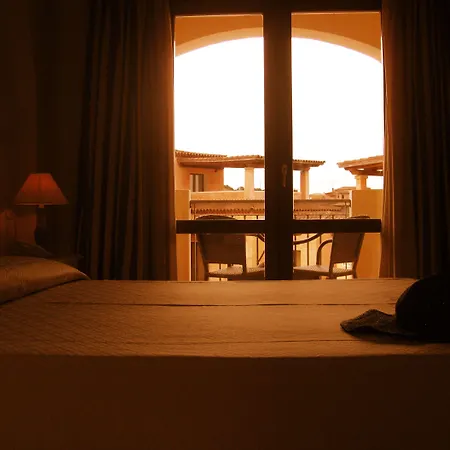 Hotel Monti Di Mola 4*