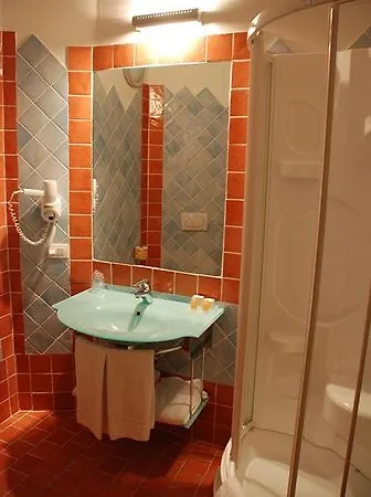 Hotel Monti Di Mola Porto Cervo