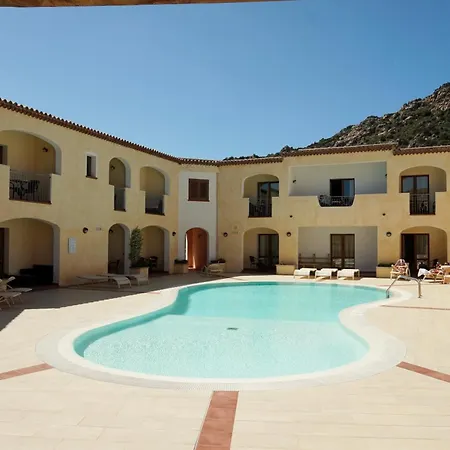 蒙蒂迪莫拉酒店 切尔沃港