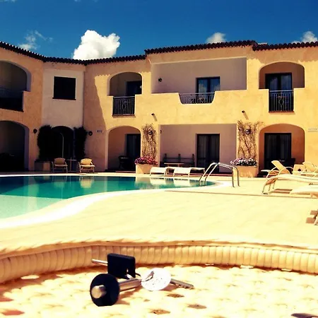 Hotel Monti Di Mola 4*